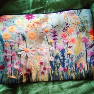 ✨ Ladies Make-Up & Cosmetic Bag ✨